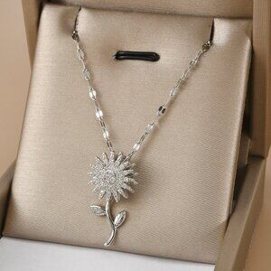 Sunflower Necklace,Charm Necklace,Rhinestone Pendant Dainty Gothic Cute Necklace